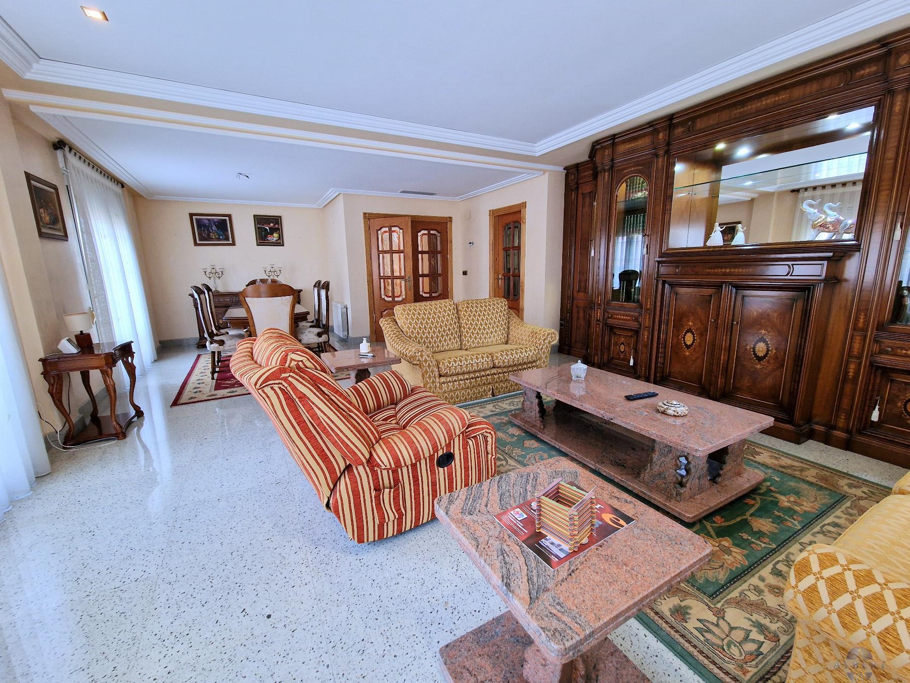 Venta de casa en Novelda