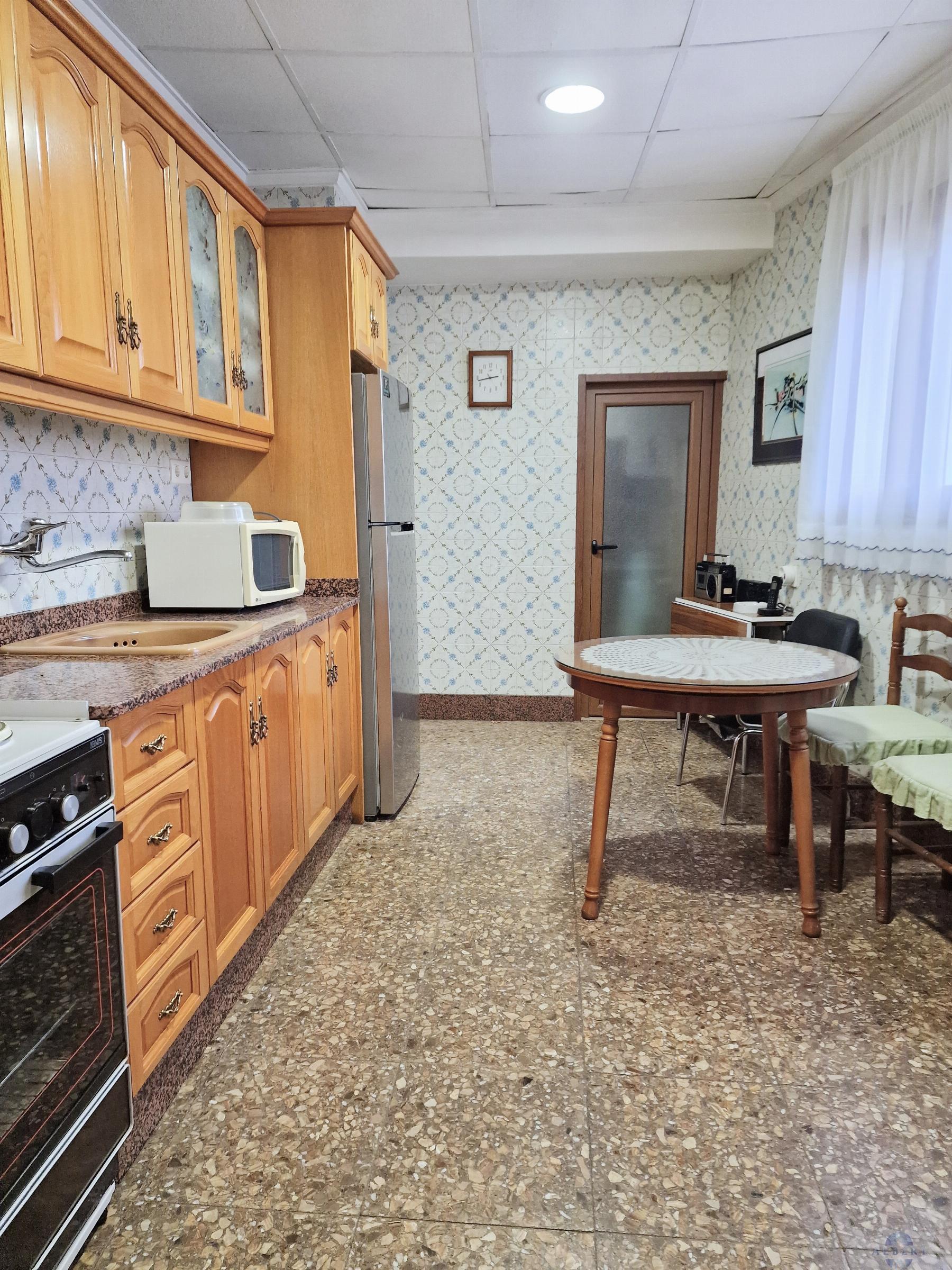 For sale of house in Monóvar-Monòver