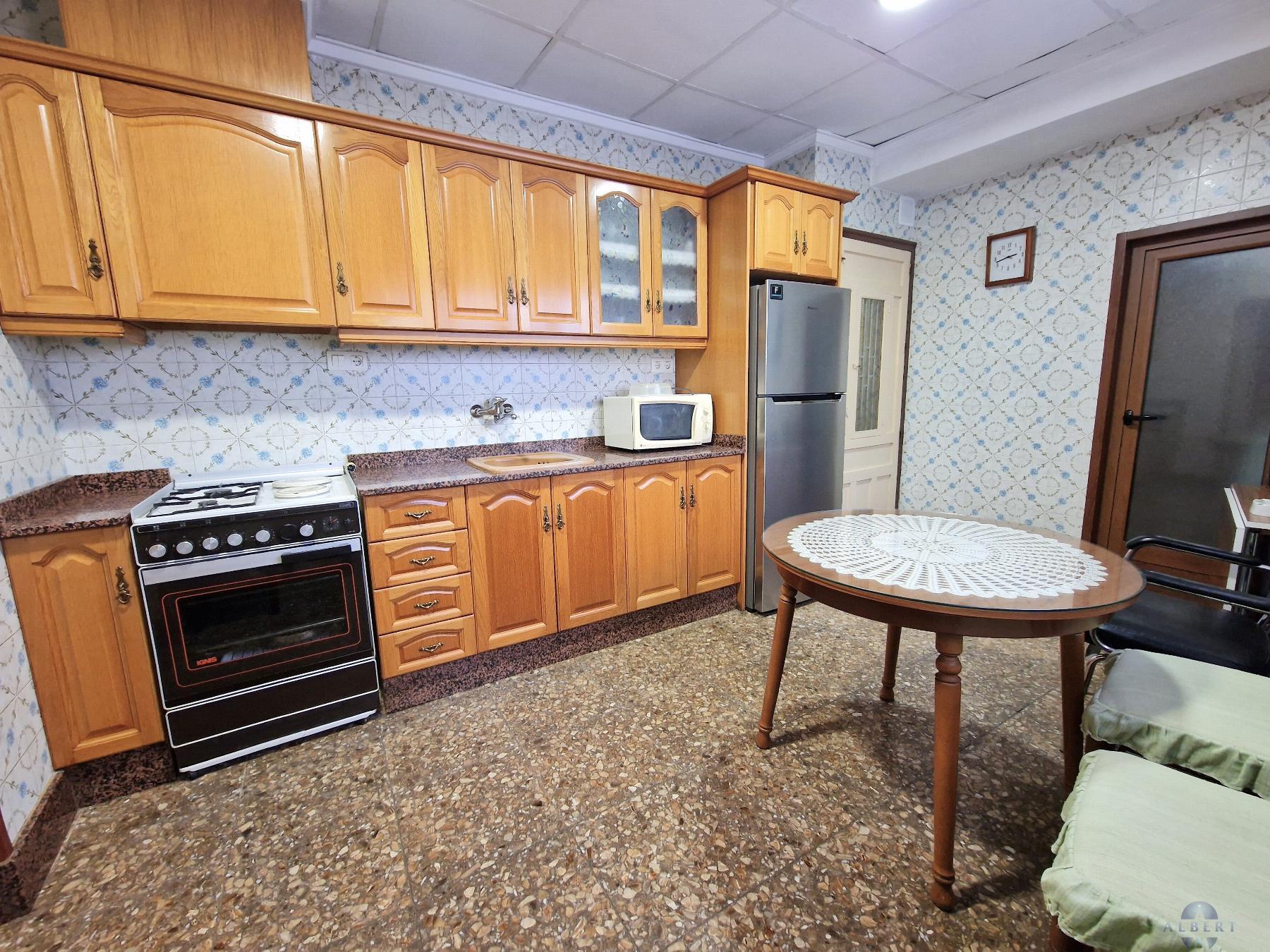 For sale of house in Monóvar-Monòver