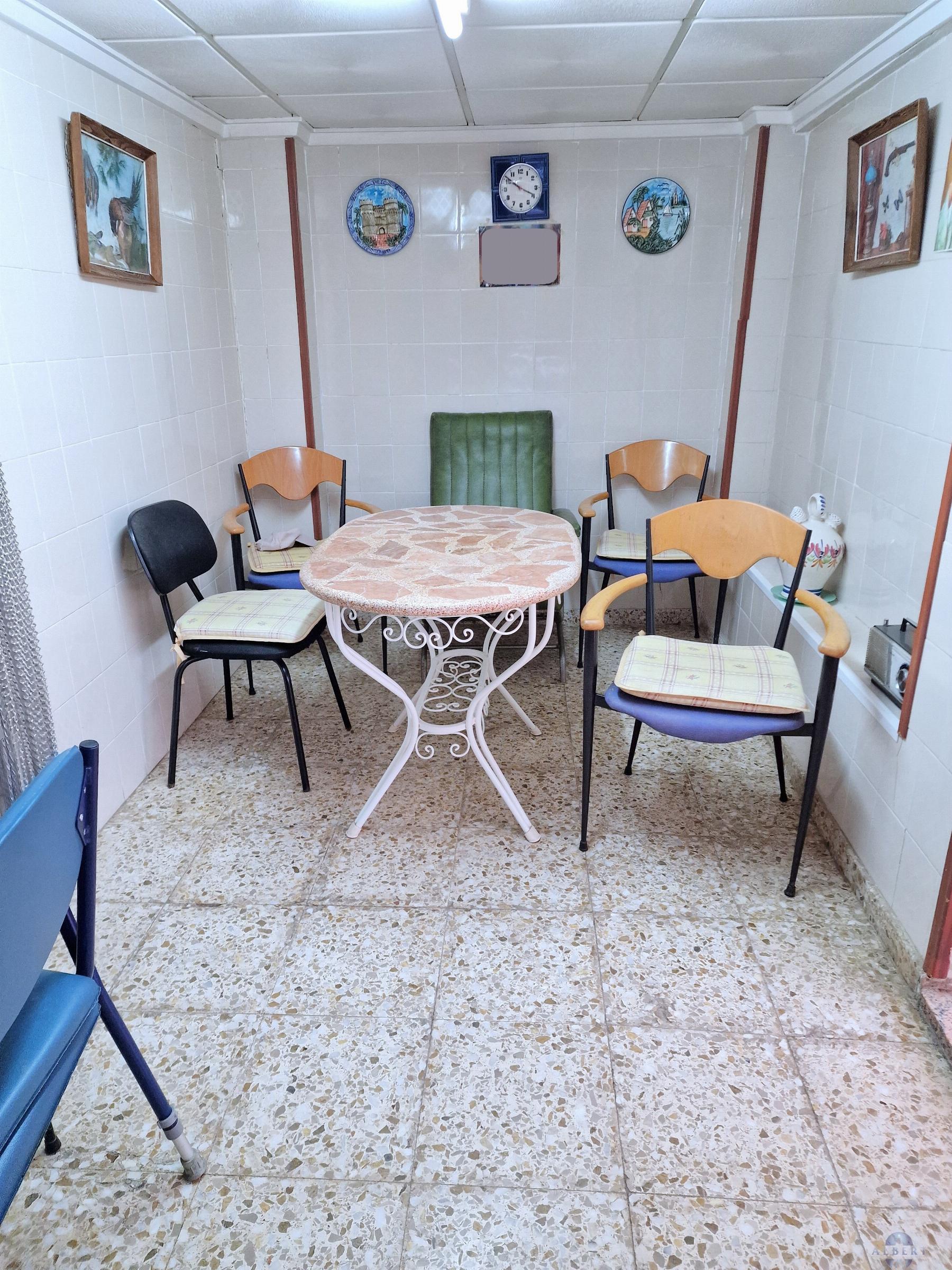 For sale of house in Monóvar-Monòver