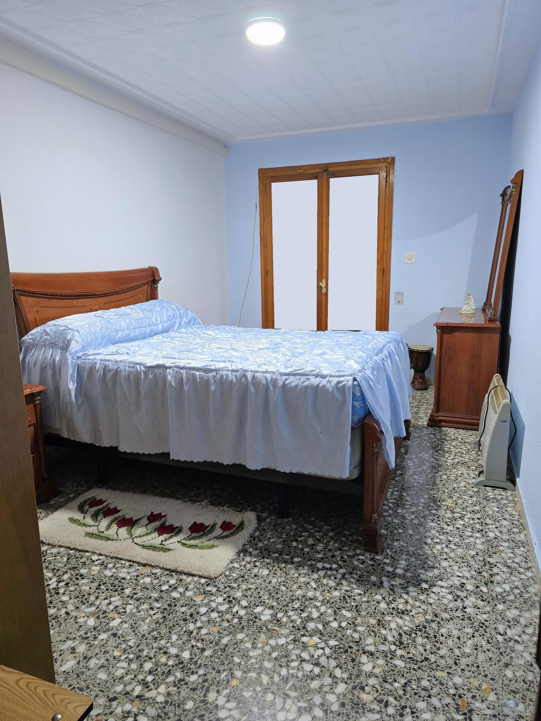 For sale of flat in Novelda