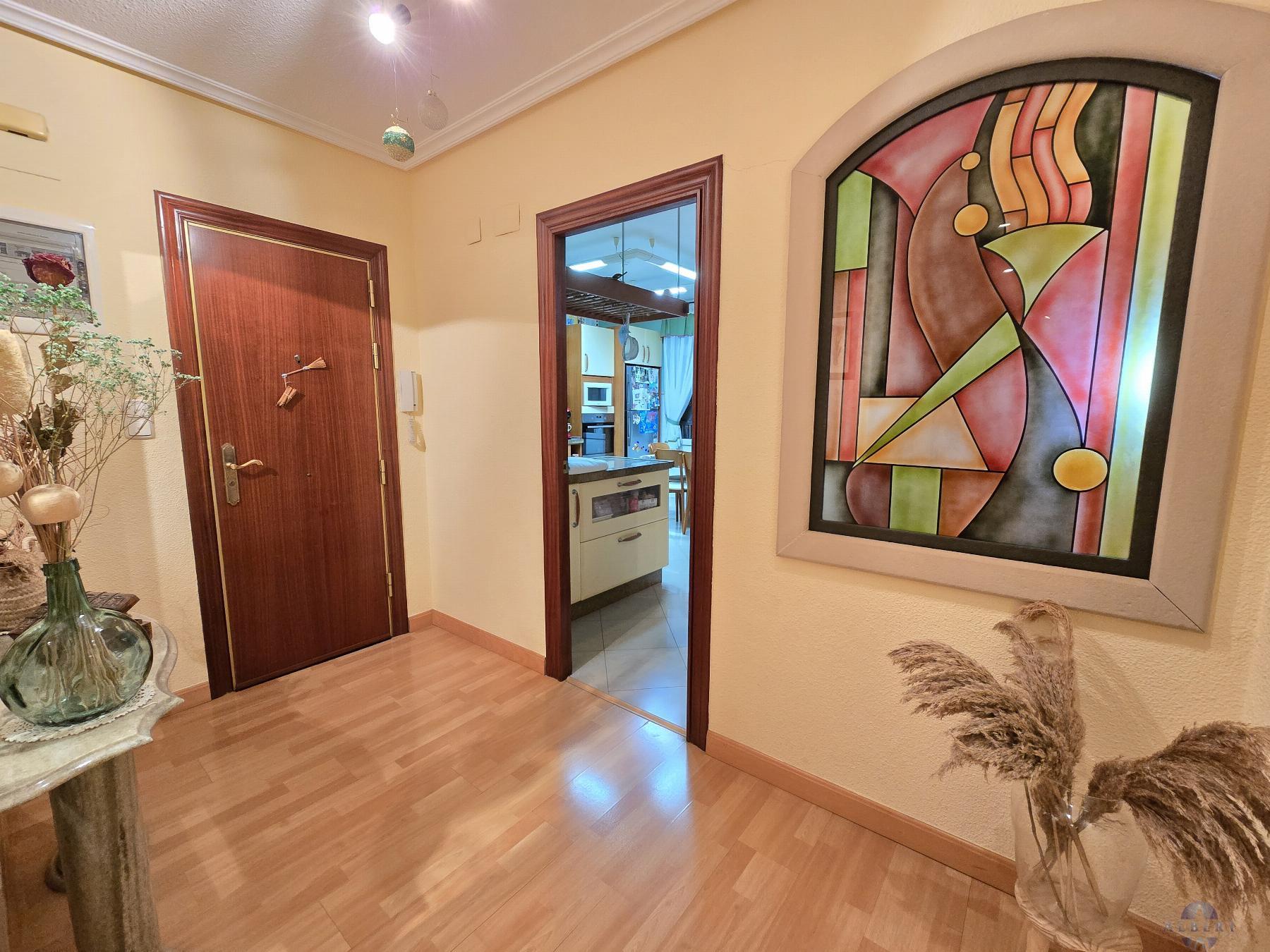 For sale of flat in Novelda
