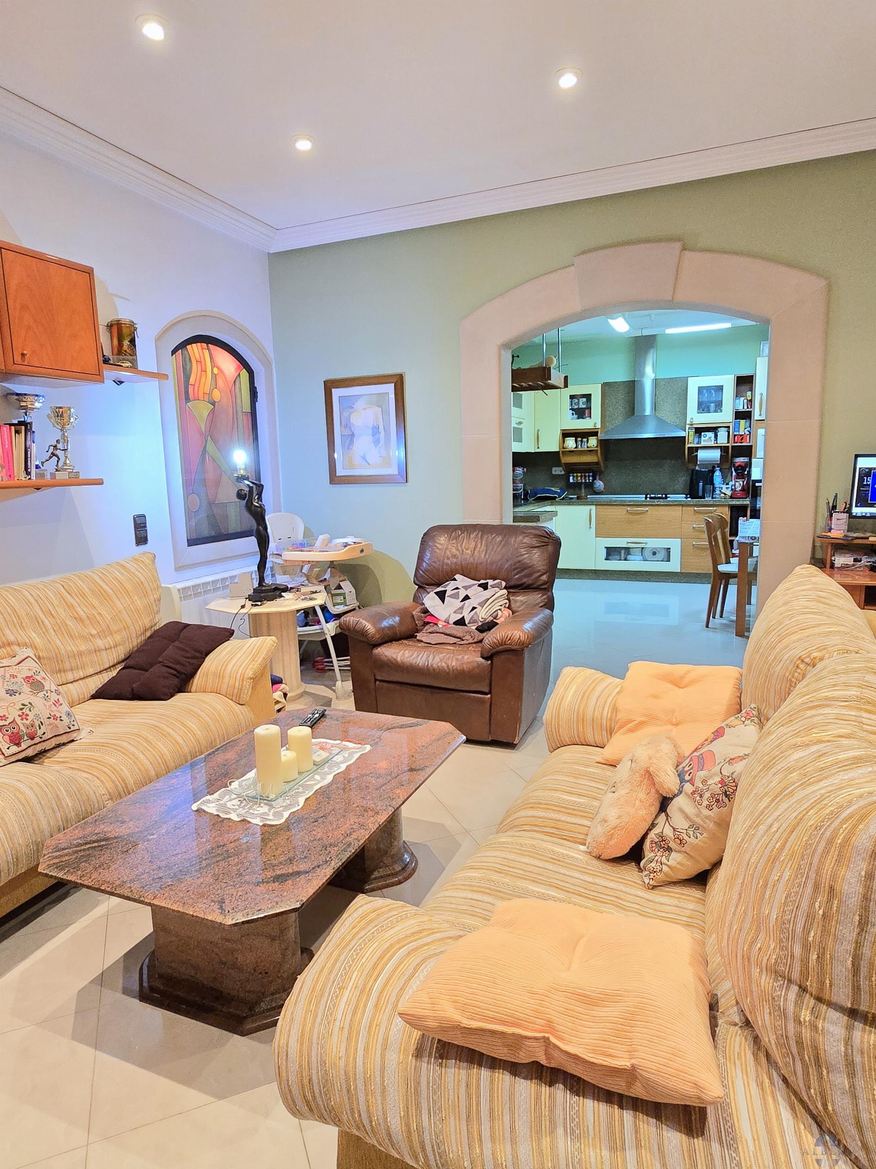 For sale of flat in Novelda