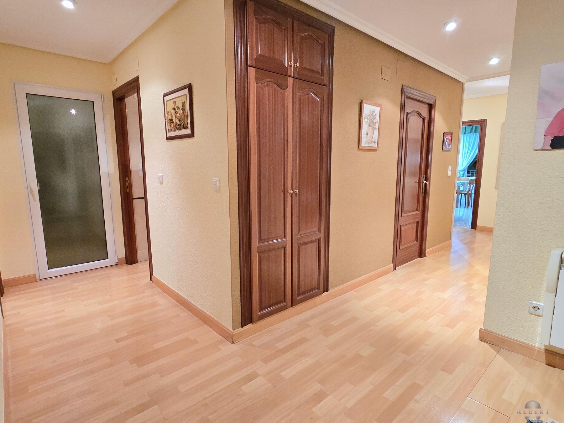 For sale of flat in Novelda