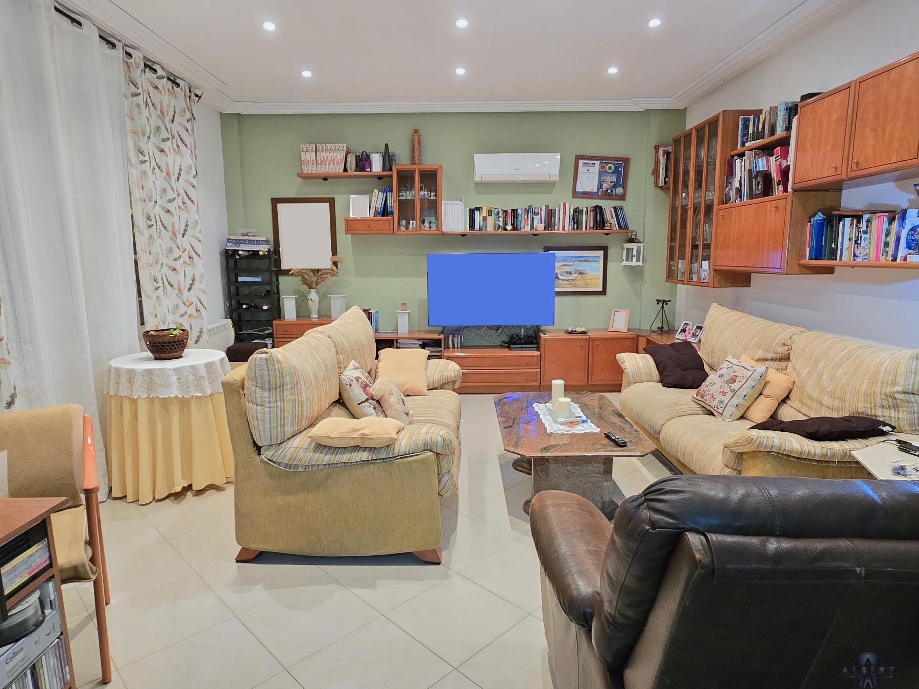 For sale of flat in Novelda