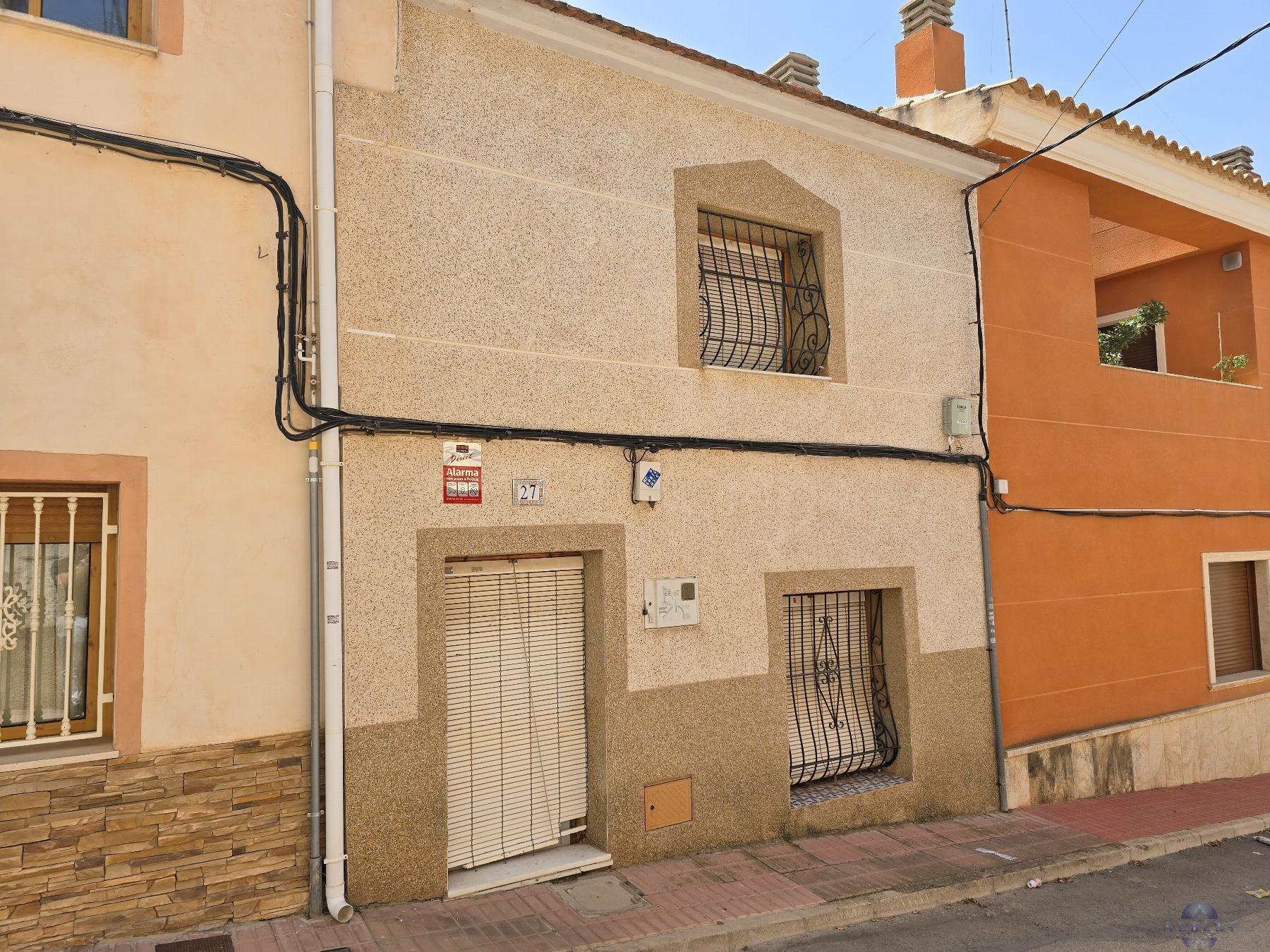 For sale of house in Monóvar-Monòver