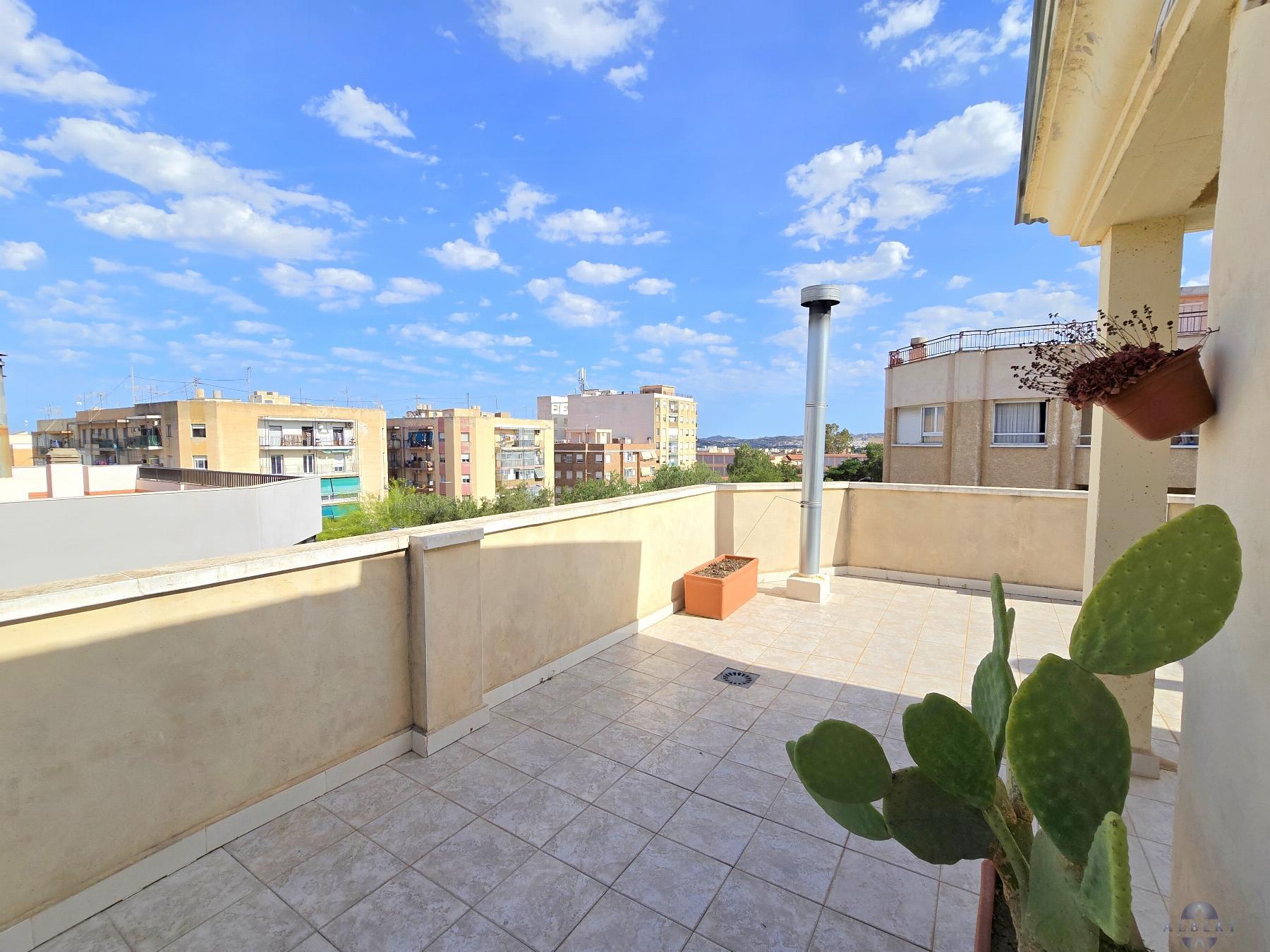 Venta de casa en Novelda