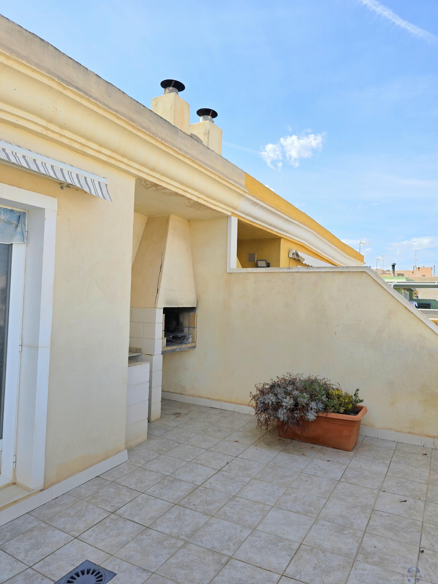 Venta de casa en Novelda