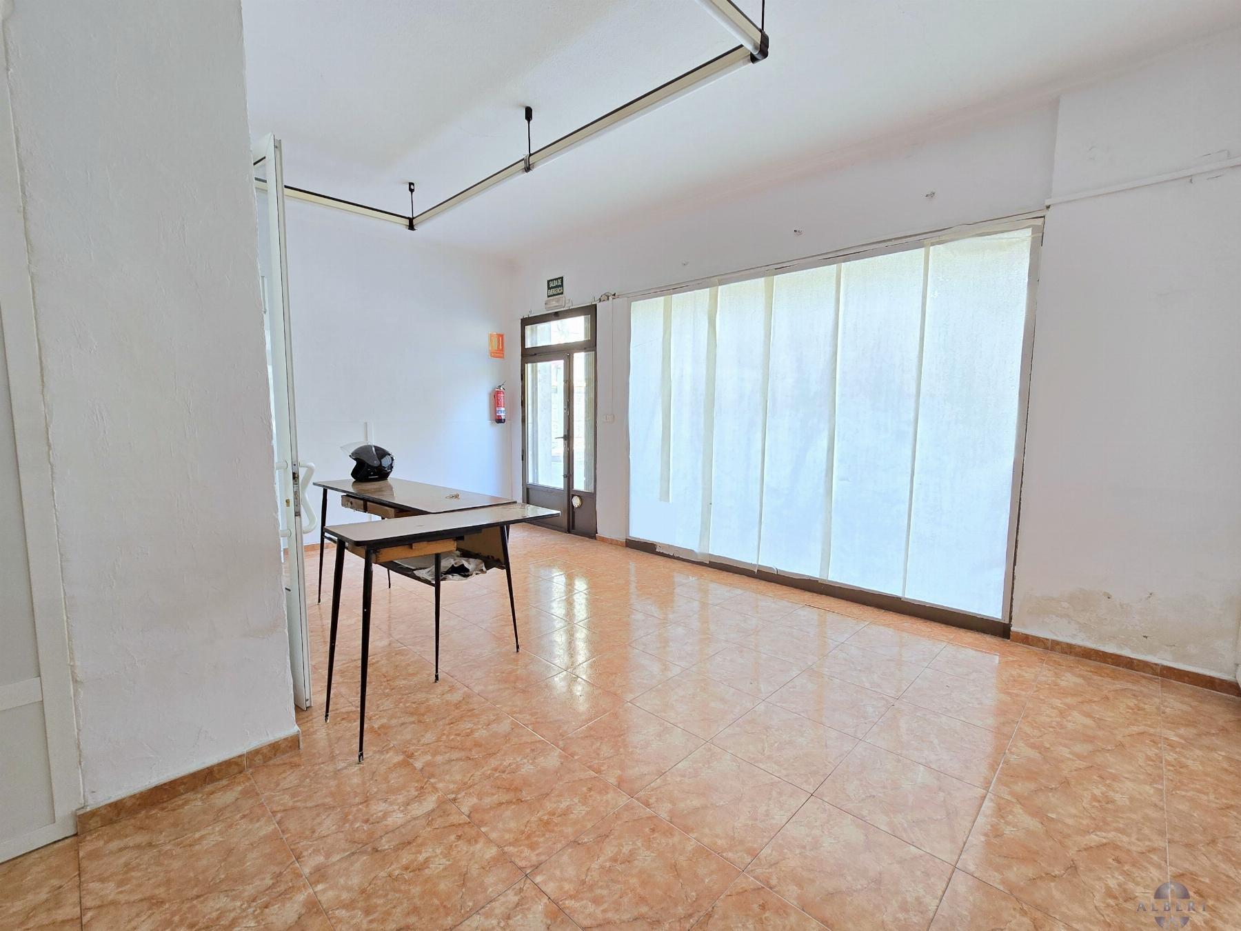 Venta de local en Monóvar-Monòver