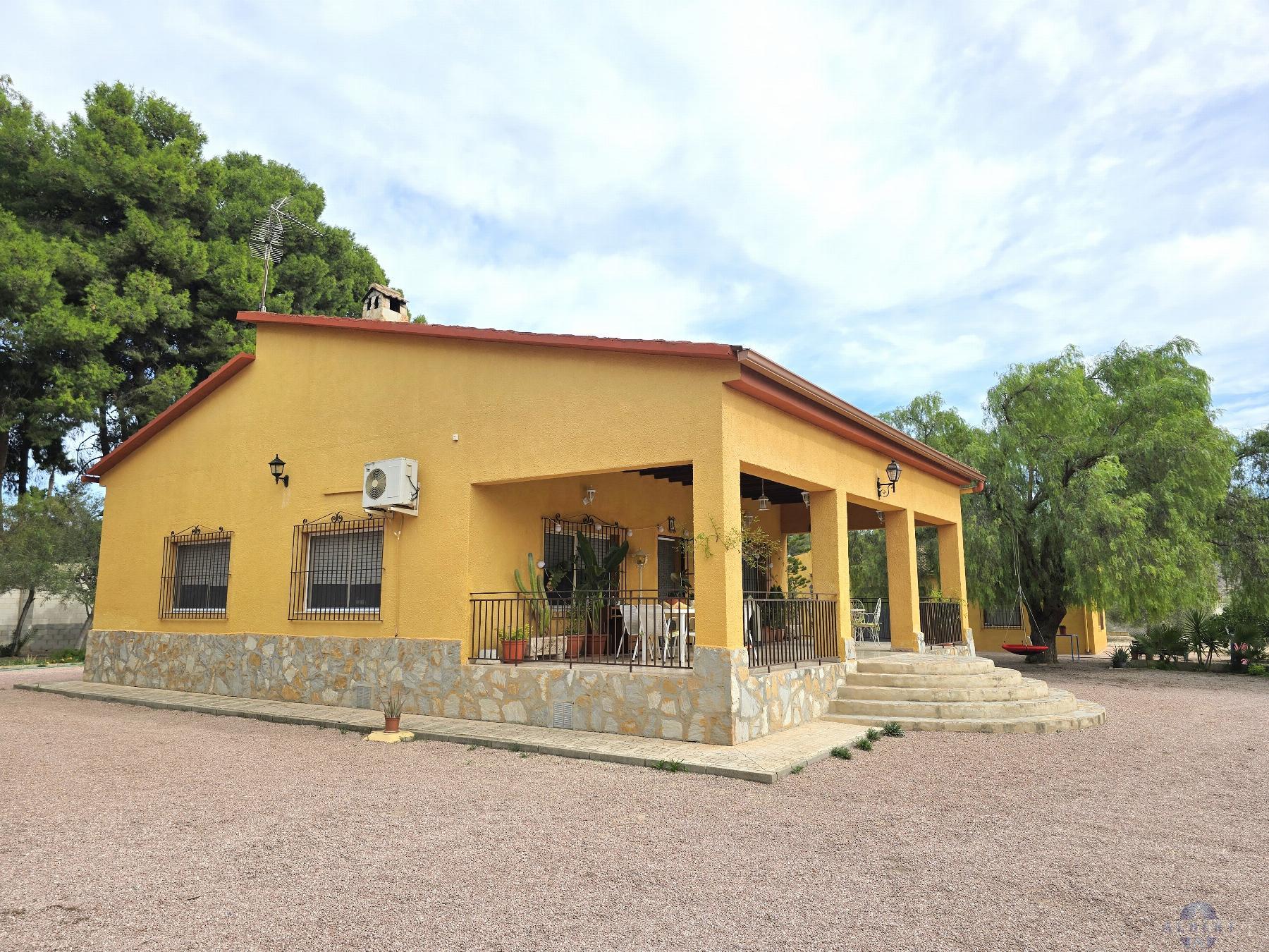 Venta de chalet en Elda