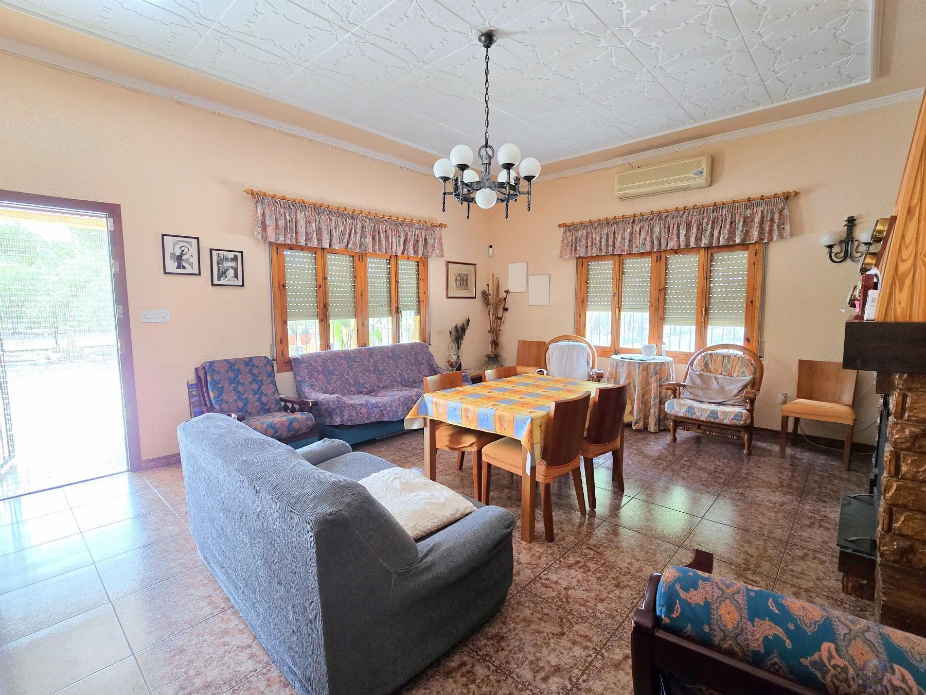 Venta de chalet en Elda