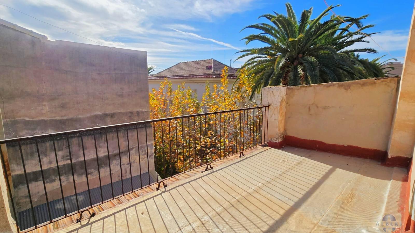 Venta de casa en Novelda