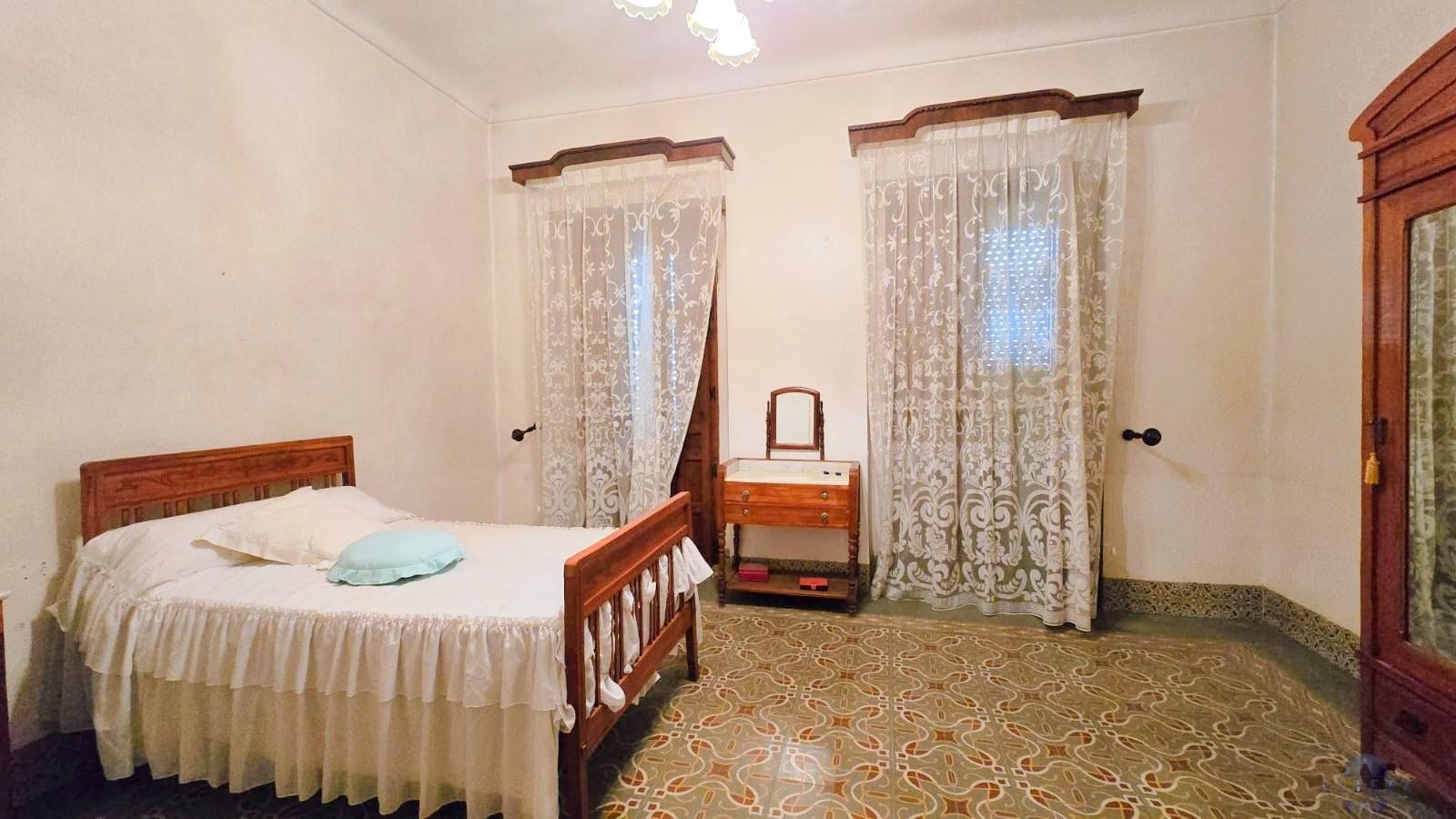 Venta de casa en Novelda