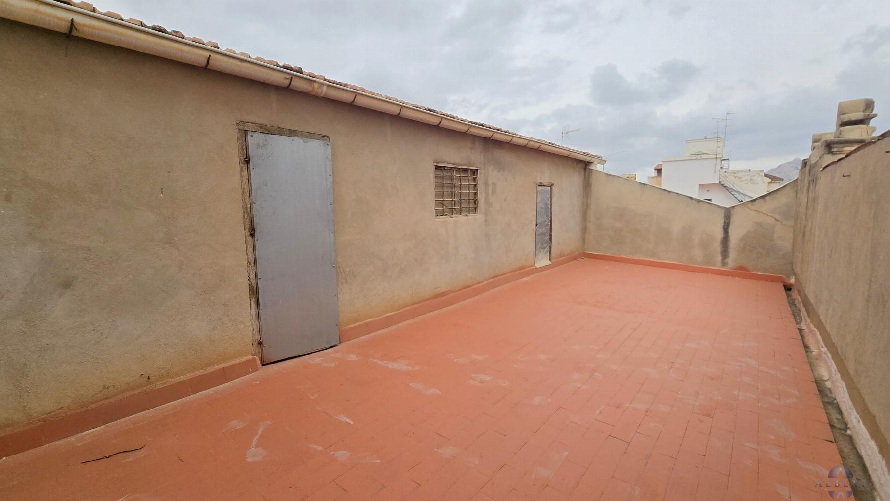 Venta de casa en Novelda