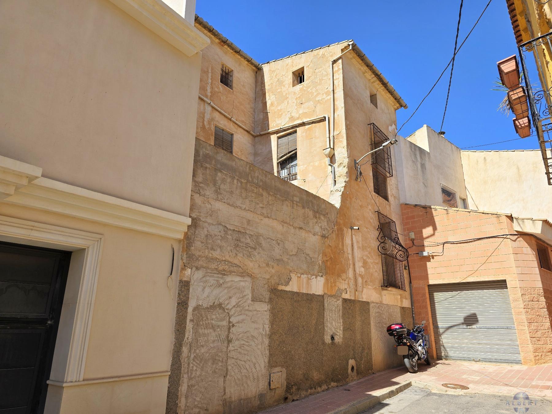 For sale of house in Monóvar-Monòver