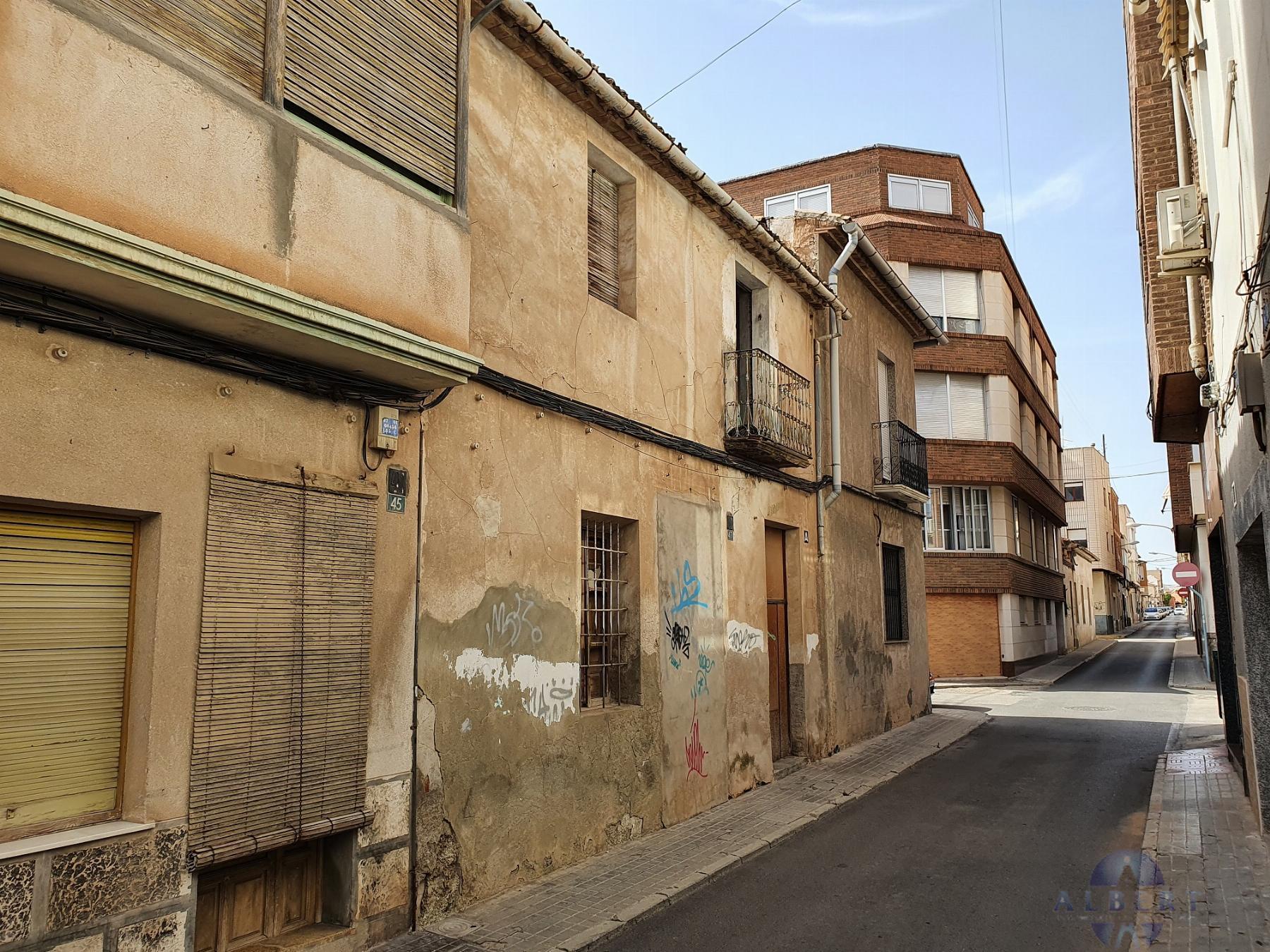 Venta de casa en Novelda