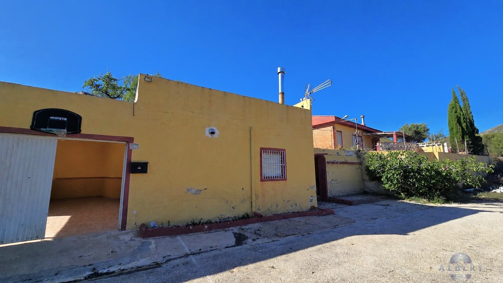 Venta de chalet en Petrer