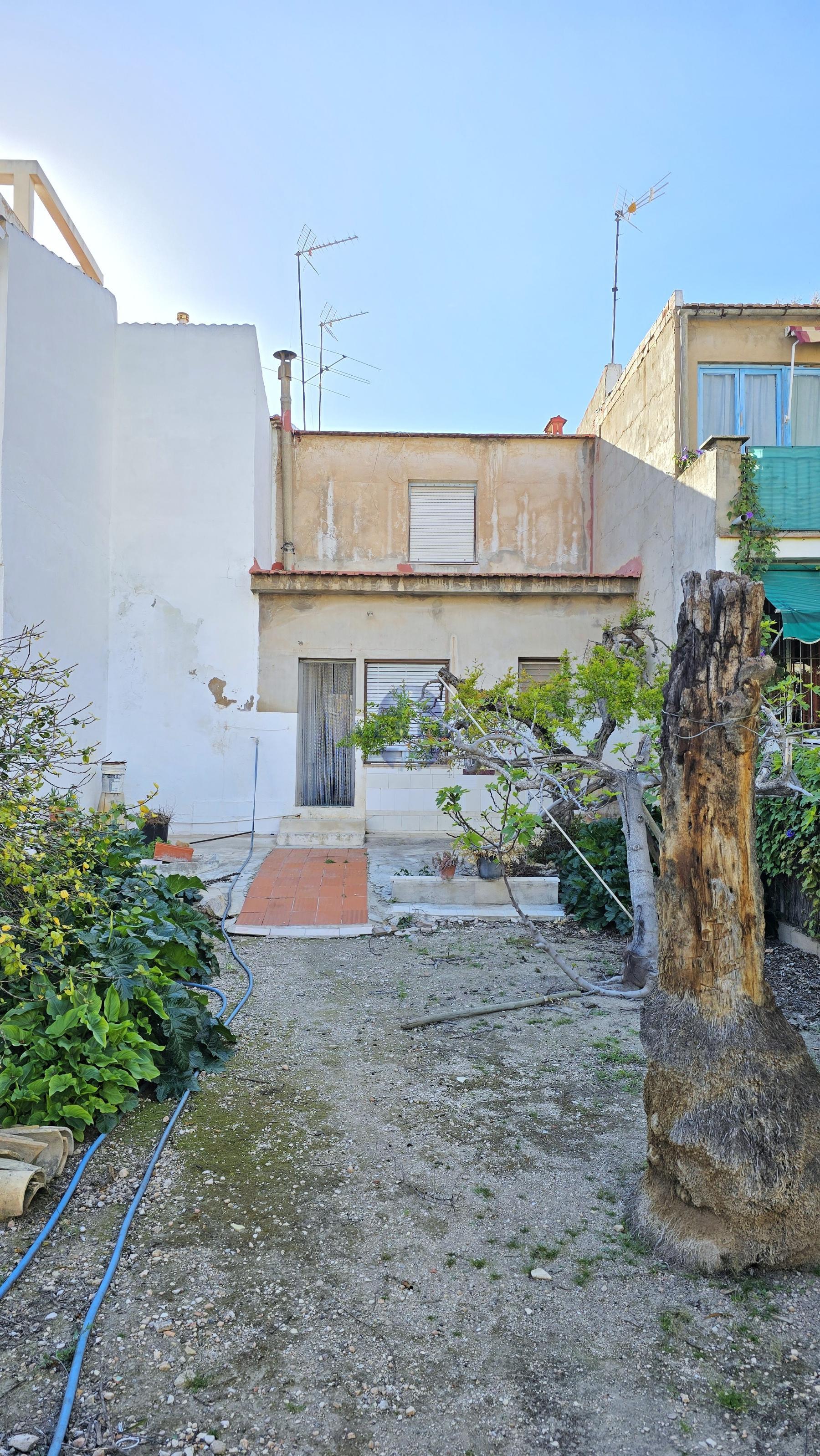 Venta de casa en Novelda