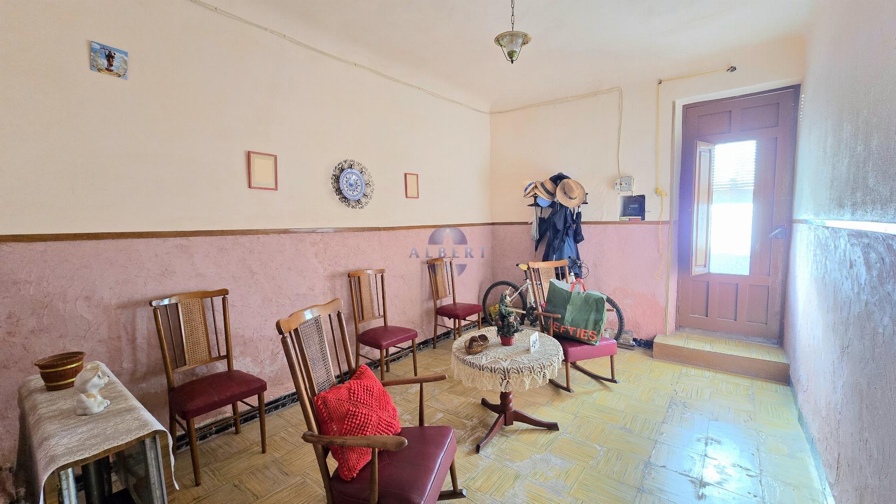 Venta de casa en Novelda
