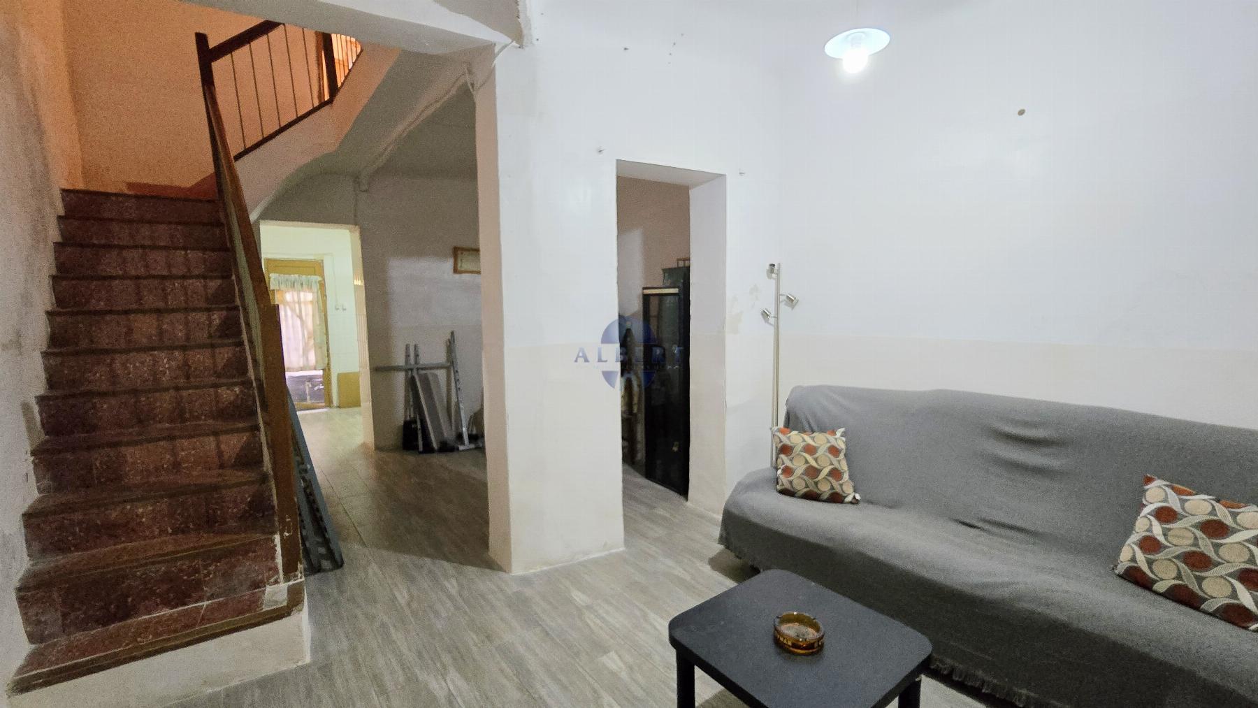 Venta de casa en Novelda