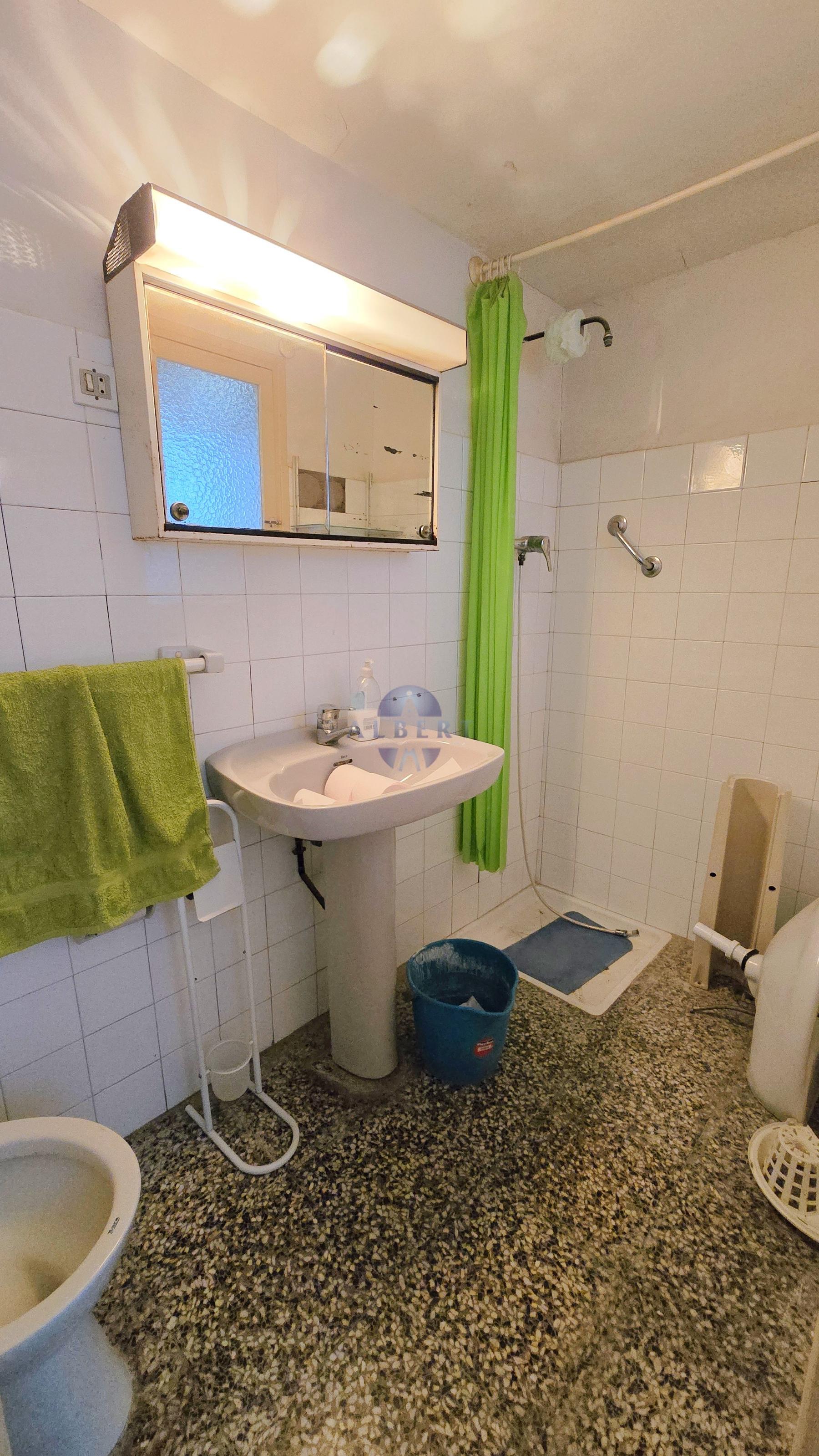 Venta de planta baja en Novelda