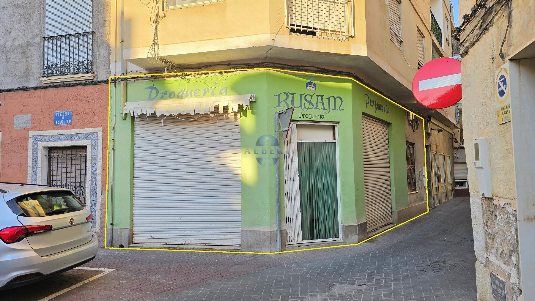 Venta de planta baja en Novelda