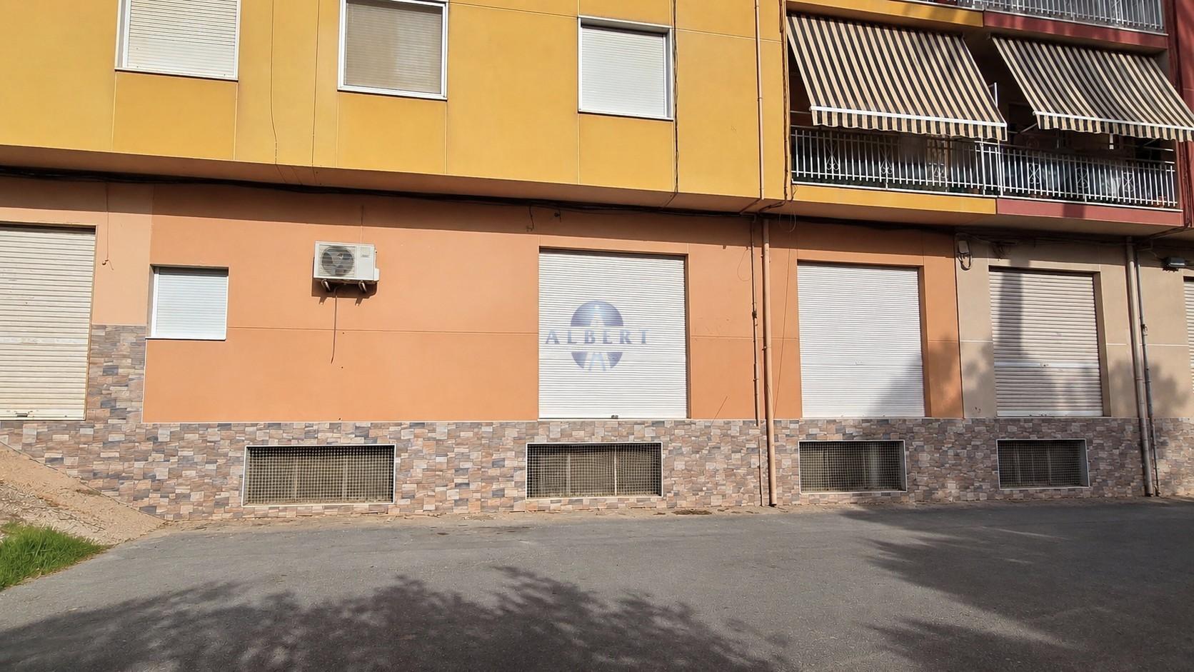 Venta de local en Monóvar-Monòver