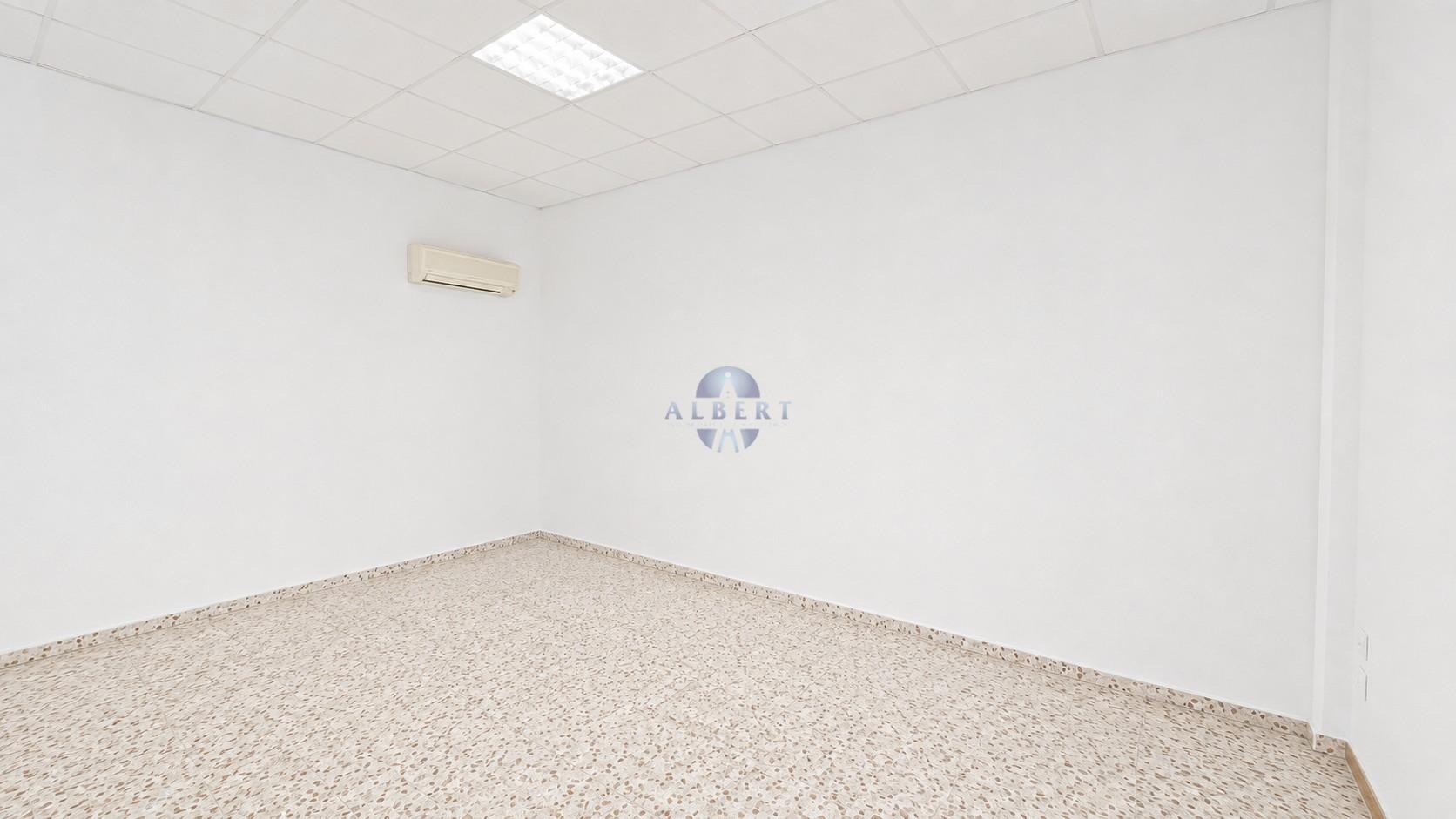 Venta de local en Monóvar-Monòver