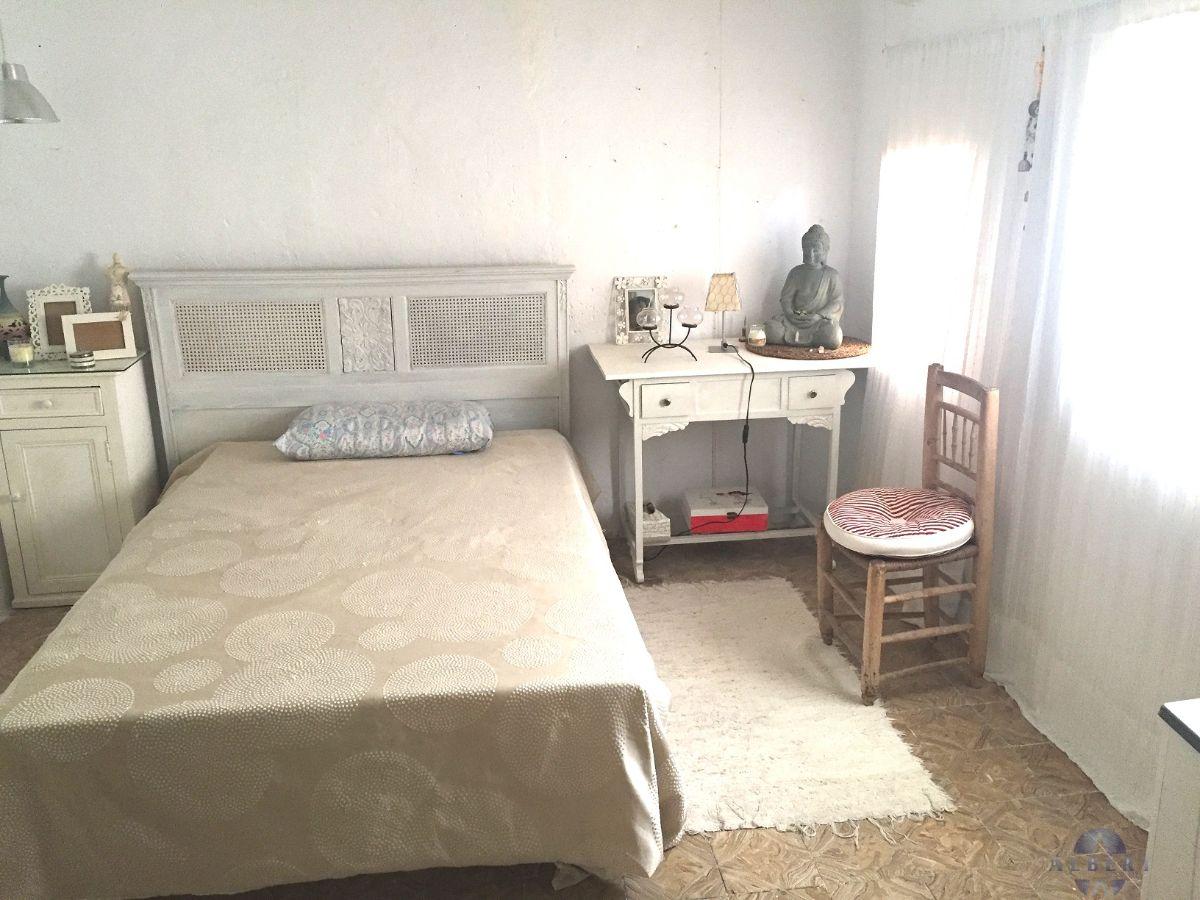 For sale of house in Monóvar-Monòver