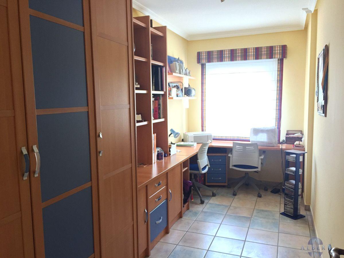 For sale of house in Monóvar-Monòver