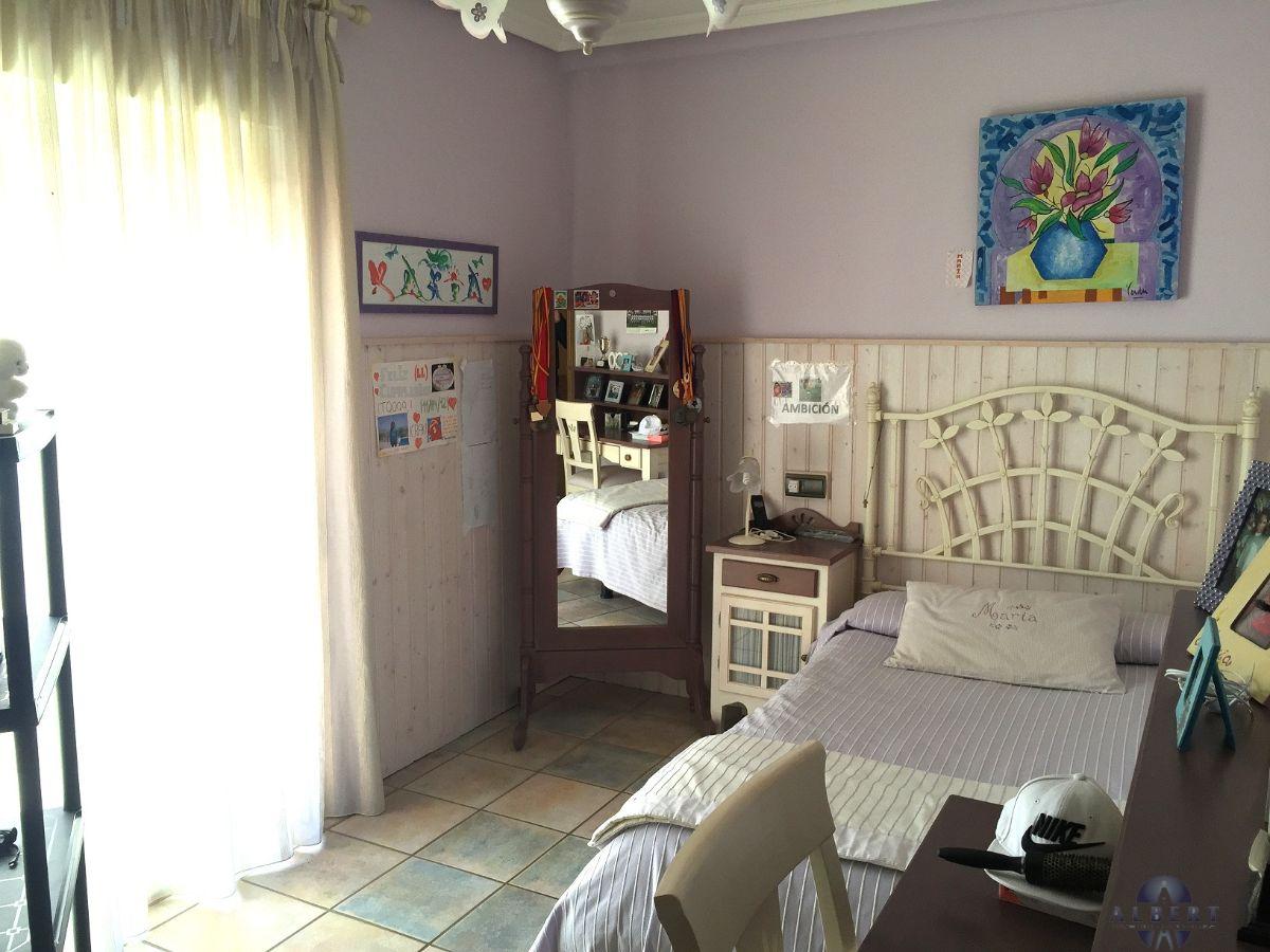 For sale of house in Monóvar-Monòver