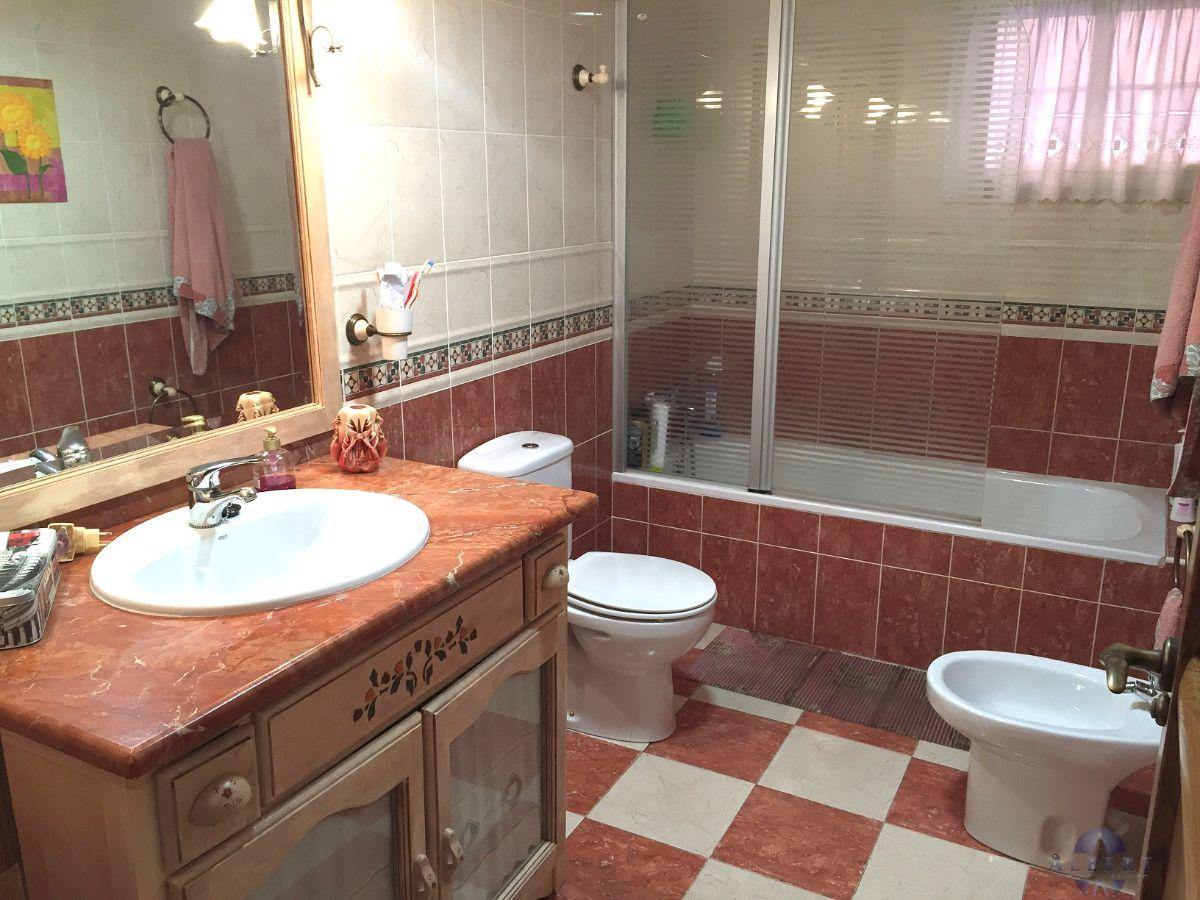 For sale of house in Monóvar-Monòver