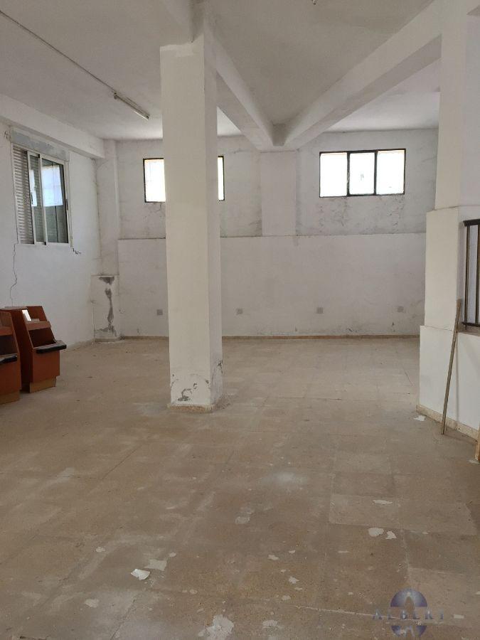 Venta de local comercial en Monóvar-Monòver