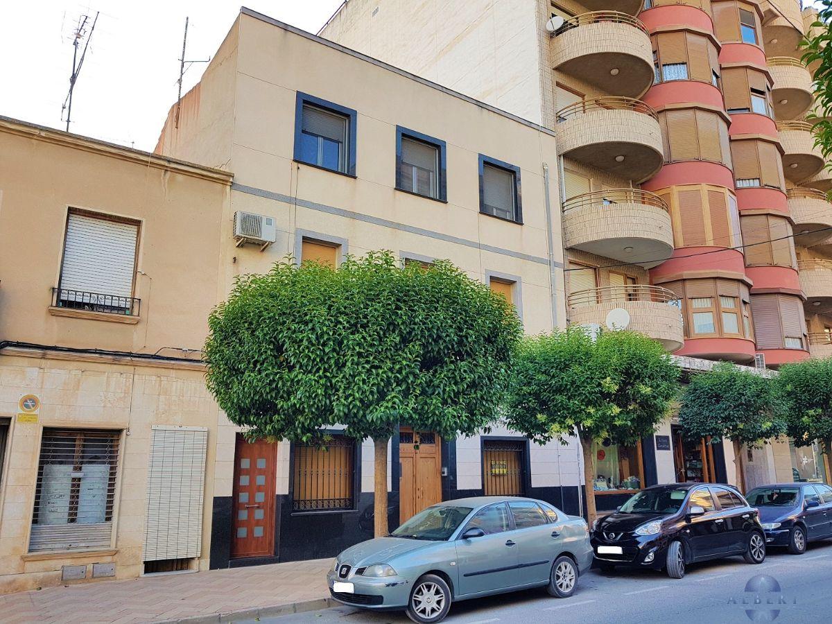 For sale of flat in Monóvar-Monòver