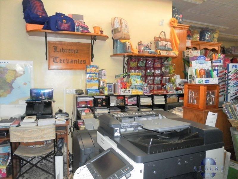 Venta de local comercial en Monóvar-Monòver