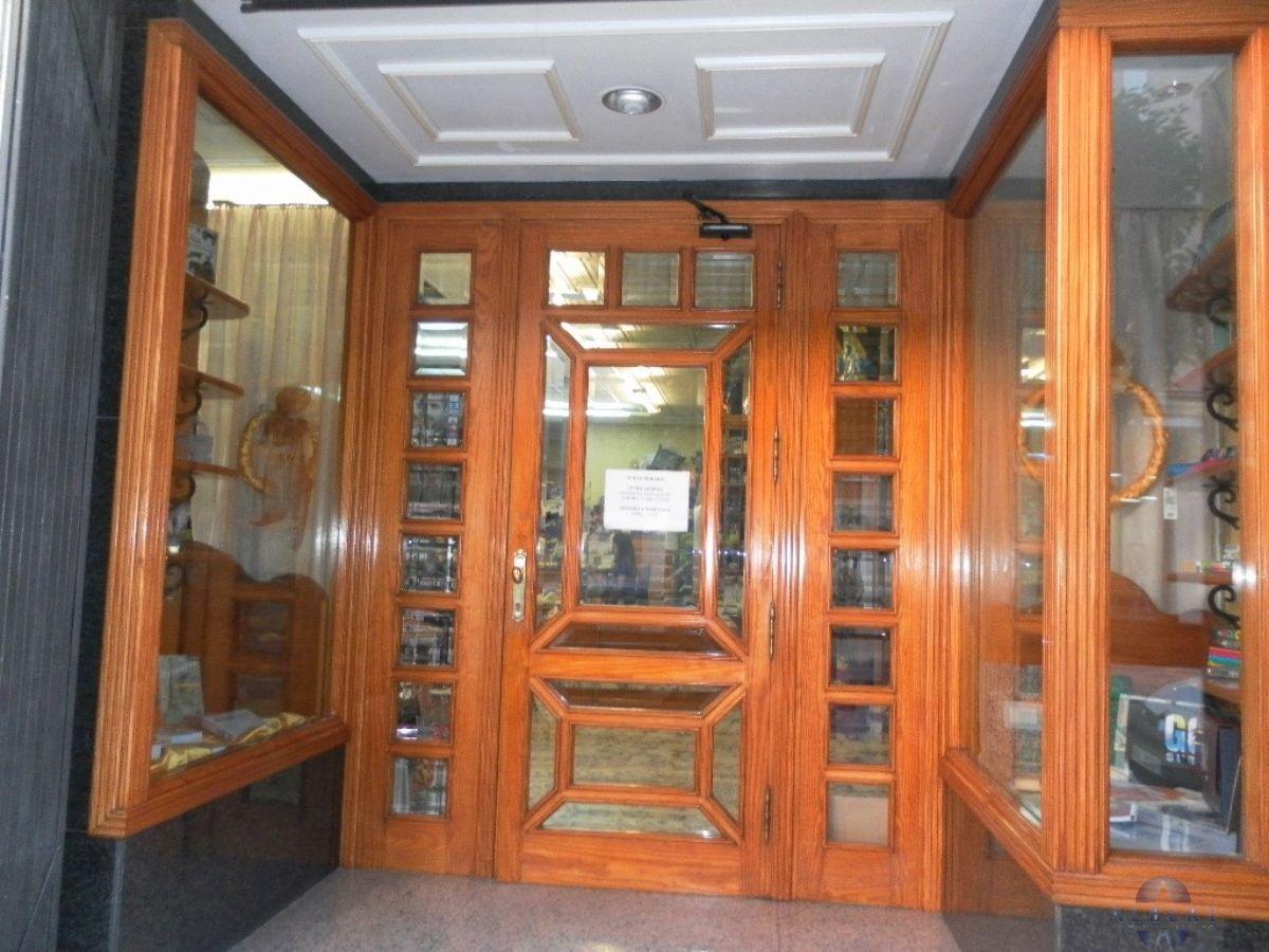 For rent of commercial in Monóvar-Monòver