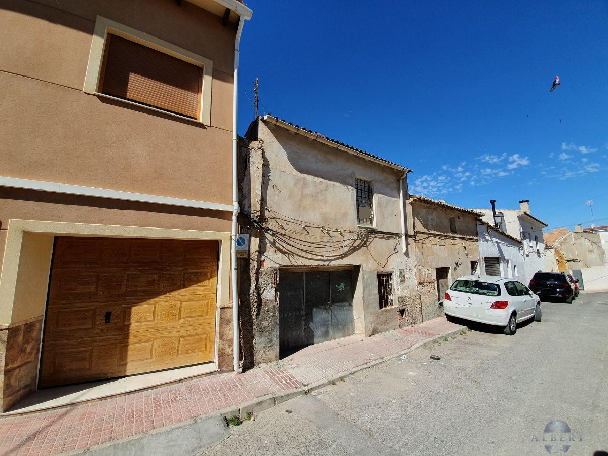 For sale of house in Monóvar-Monòver