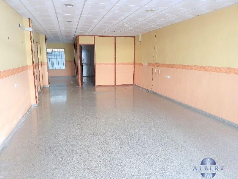 Venta de local comercial en Monóvar-Monòver