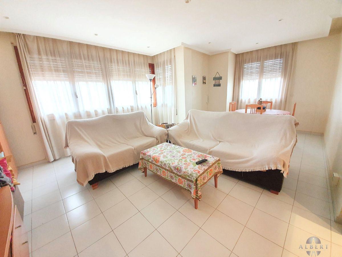 For sale of flat in Novelda