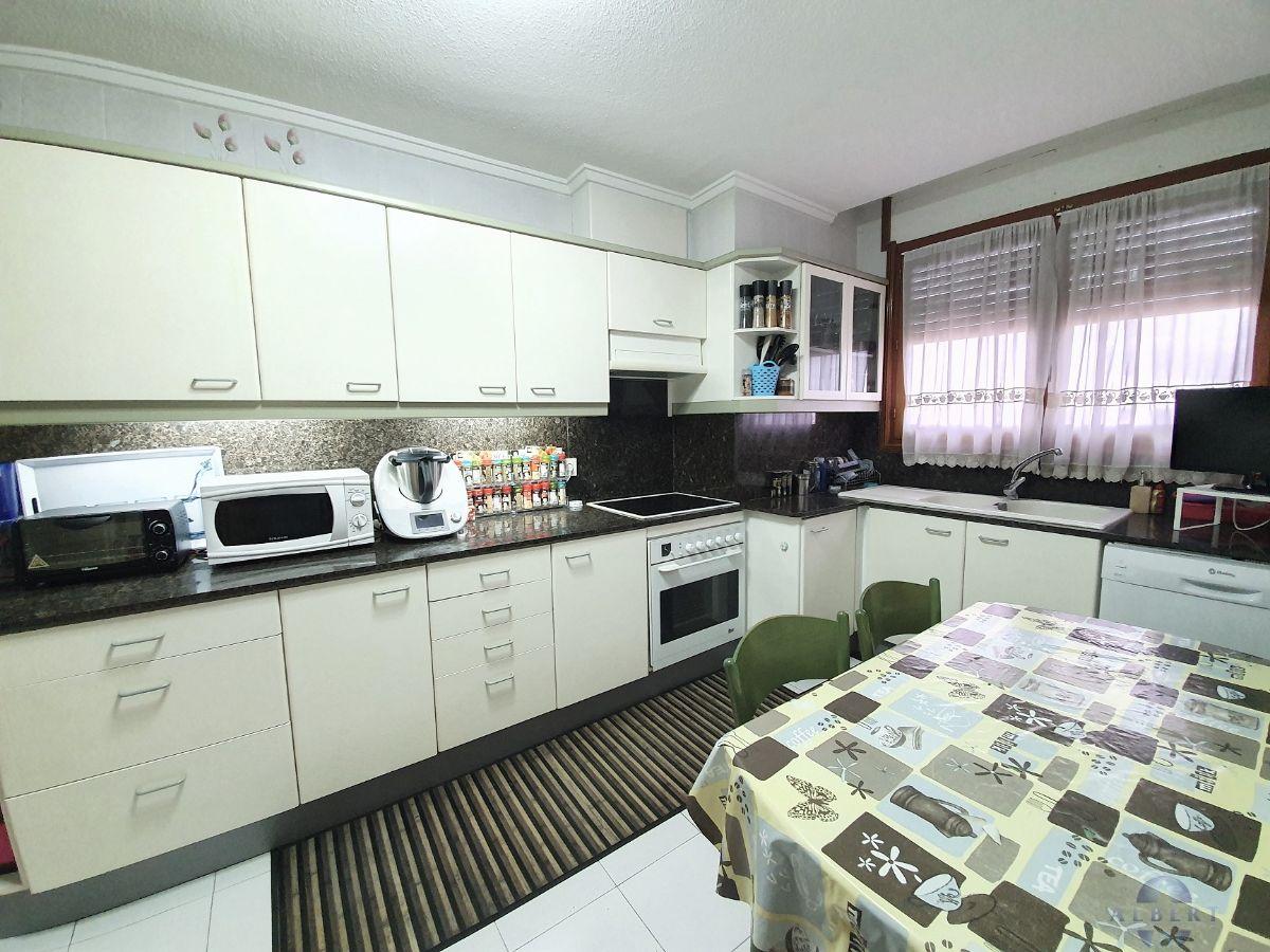 For sale of flat in Novelda