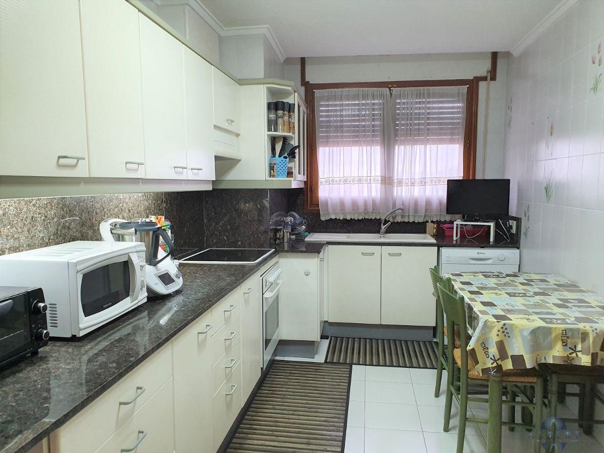 For sale of flat in Novelda