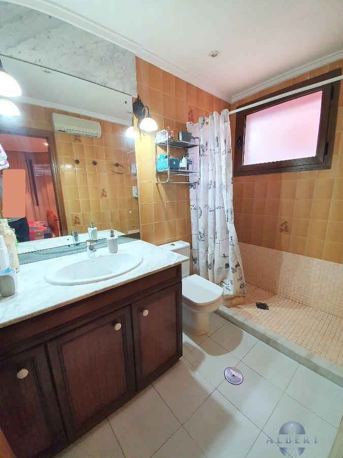 For sale of flat in Novelda