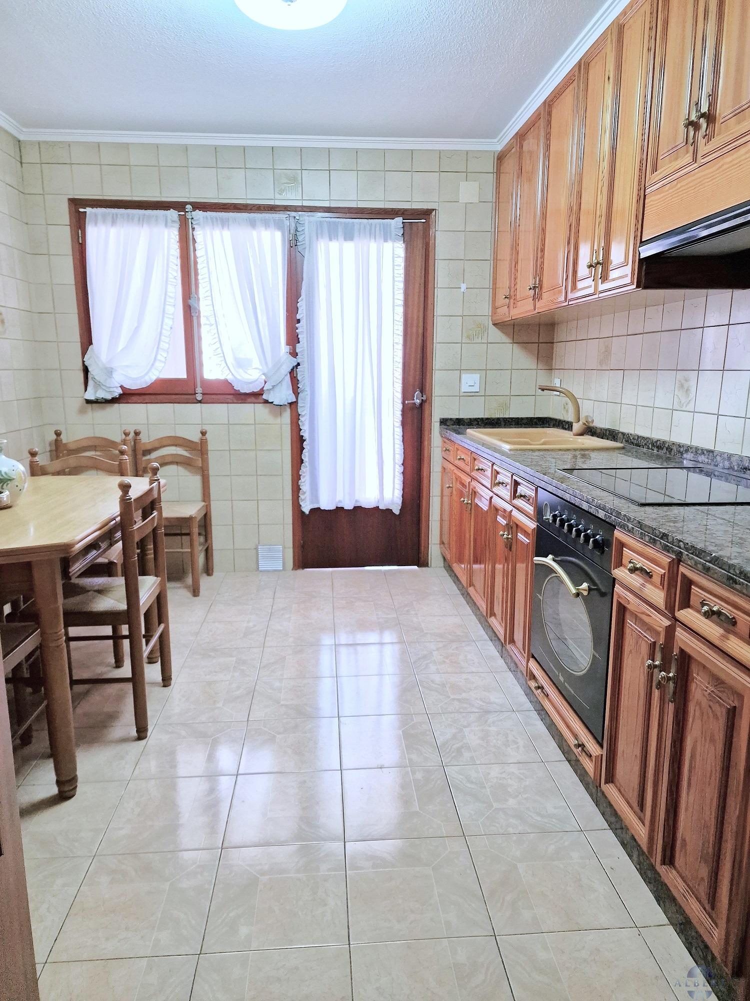 For sale of flat in Monóvar-Monòver