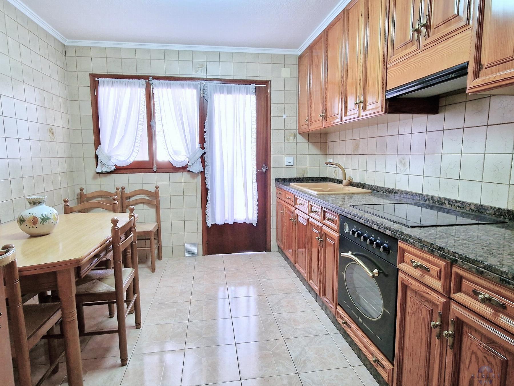 For sale of flat in Monóvar-Monòver