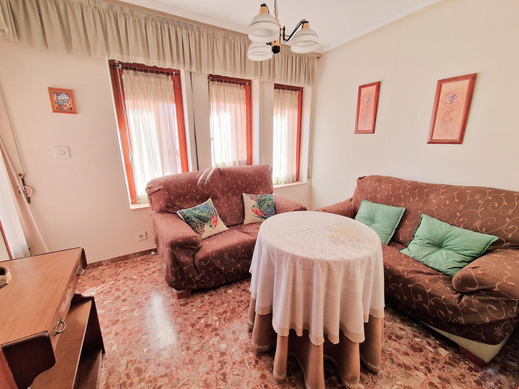 For sale of flat in Monóvar-Monòver
