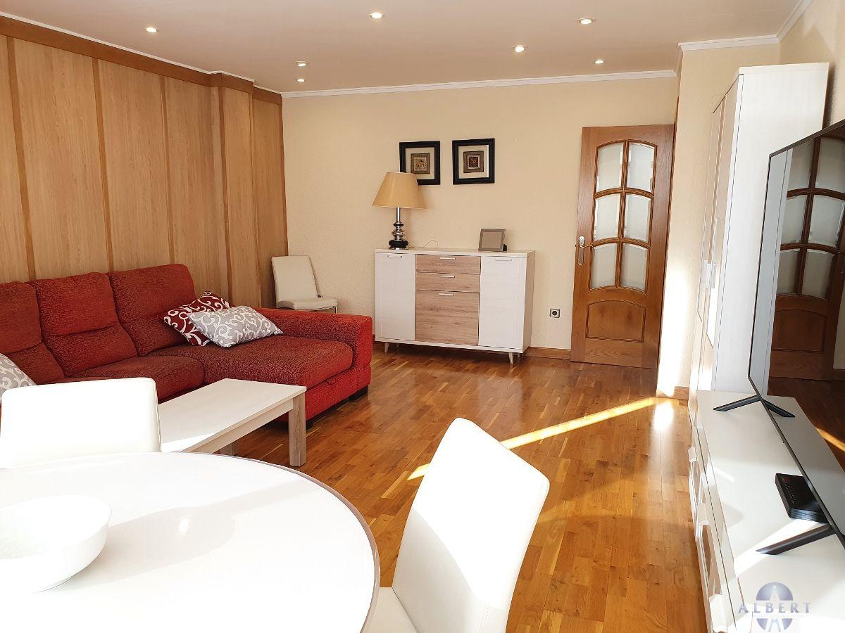 For sale of flat in Novelda