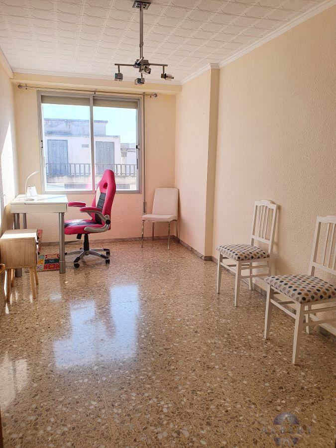 For sale of flat in Novelda