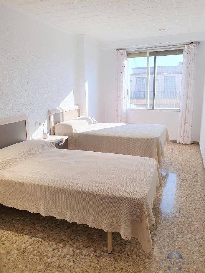 For sale of flat in Novelda