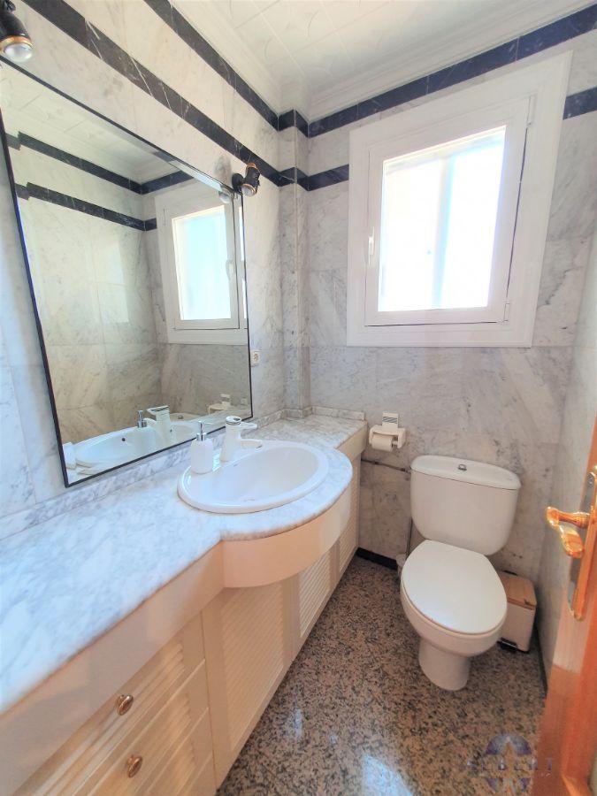 For sale of flat in Novelda