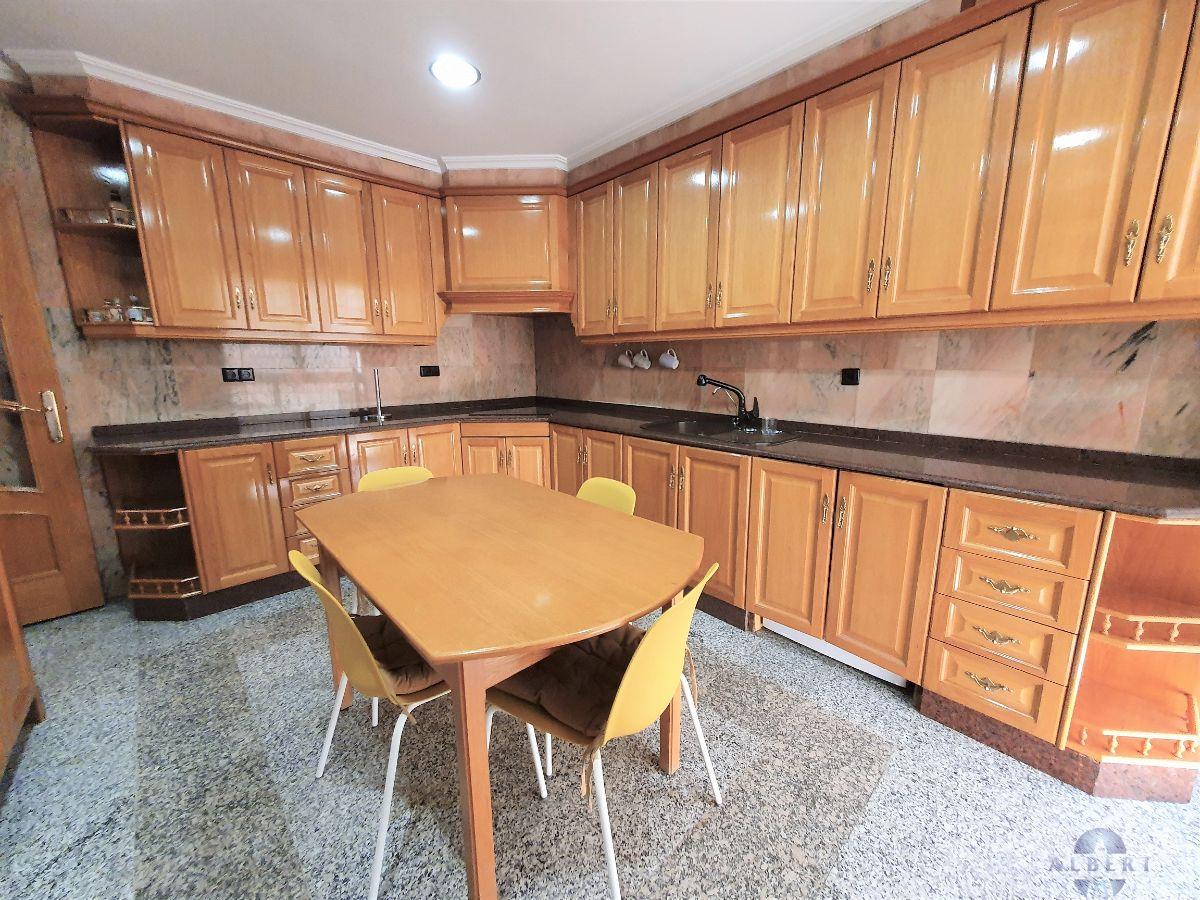 For sale of flat in Novelda